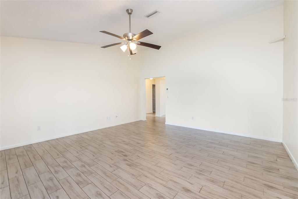 For Sale: $279,000 (3 beds, 2 baths, 2019 Square Feet)