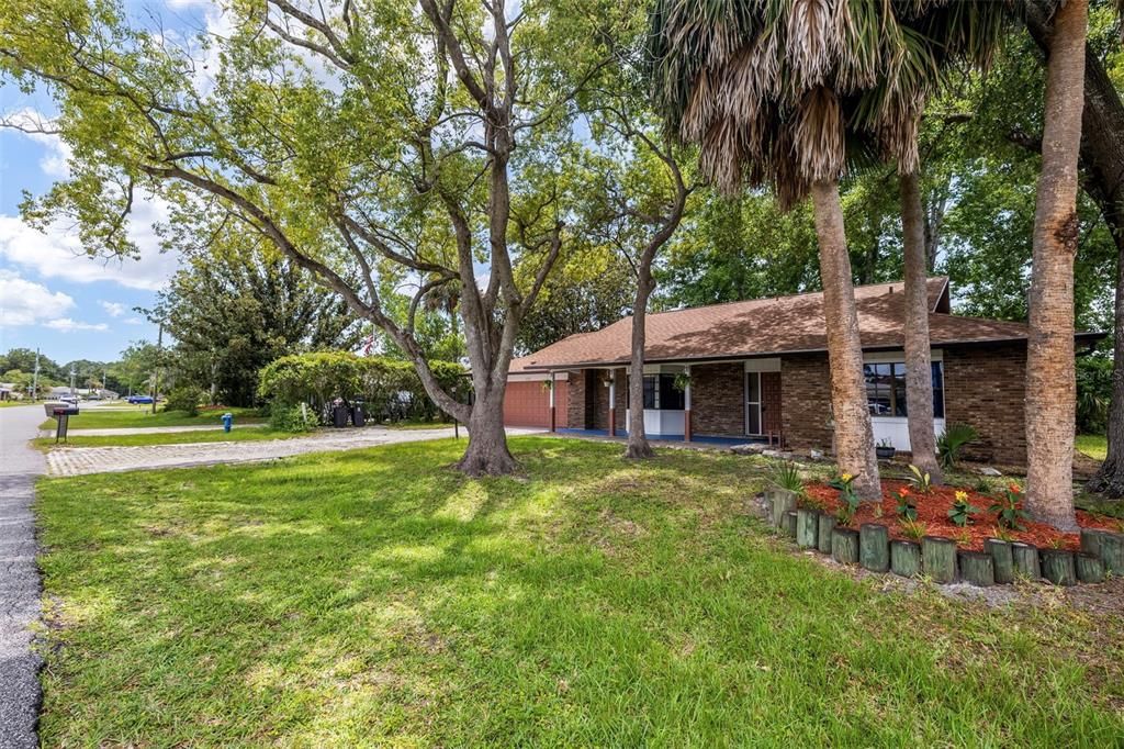 For Sale: $279,000 (3 beds, 2 baths, 2019 Square Feet)