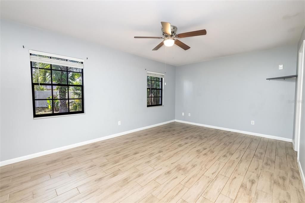 For Sale: $279,000 (3 beds, 2 baths, 2019 Square Feet)