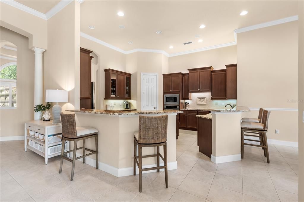 For Sale: $1,295,000 (3 beds, 3 baths, 3830 Square Feet)