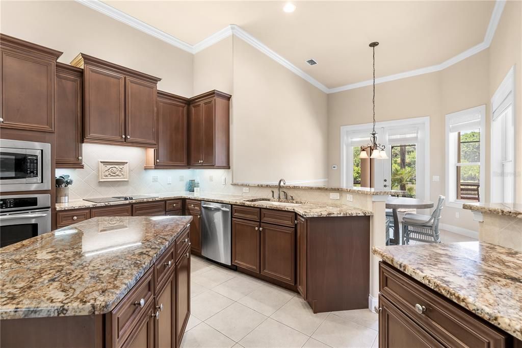 For Sale: $1,295,000 (3 beds, 3 baths, 3830 Square Feet)