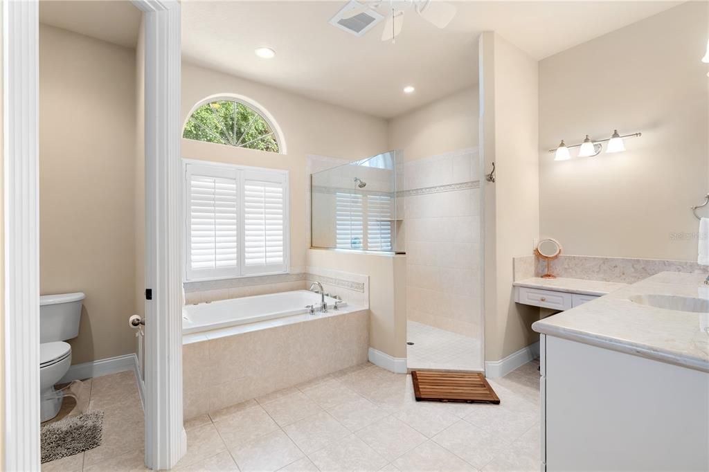 For Sale: $1,295,000 (3 beds, 3 baths, 3830 Square Feet)