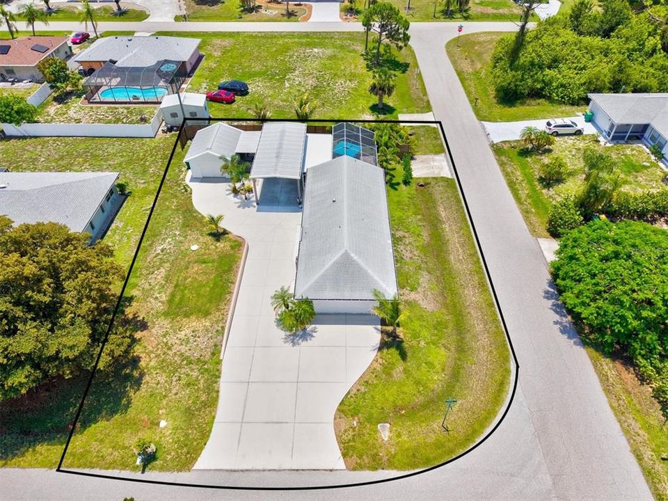 На продажу: $329,900 (2 спален, 2 ванн, 1368 Квадратных фут)