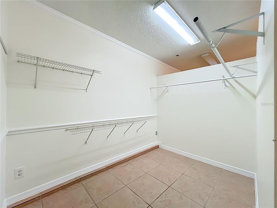 В аренду: $3,100 (4 спален, 2 ванн, 1640 Квадратных фут)