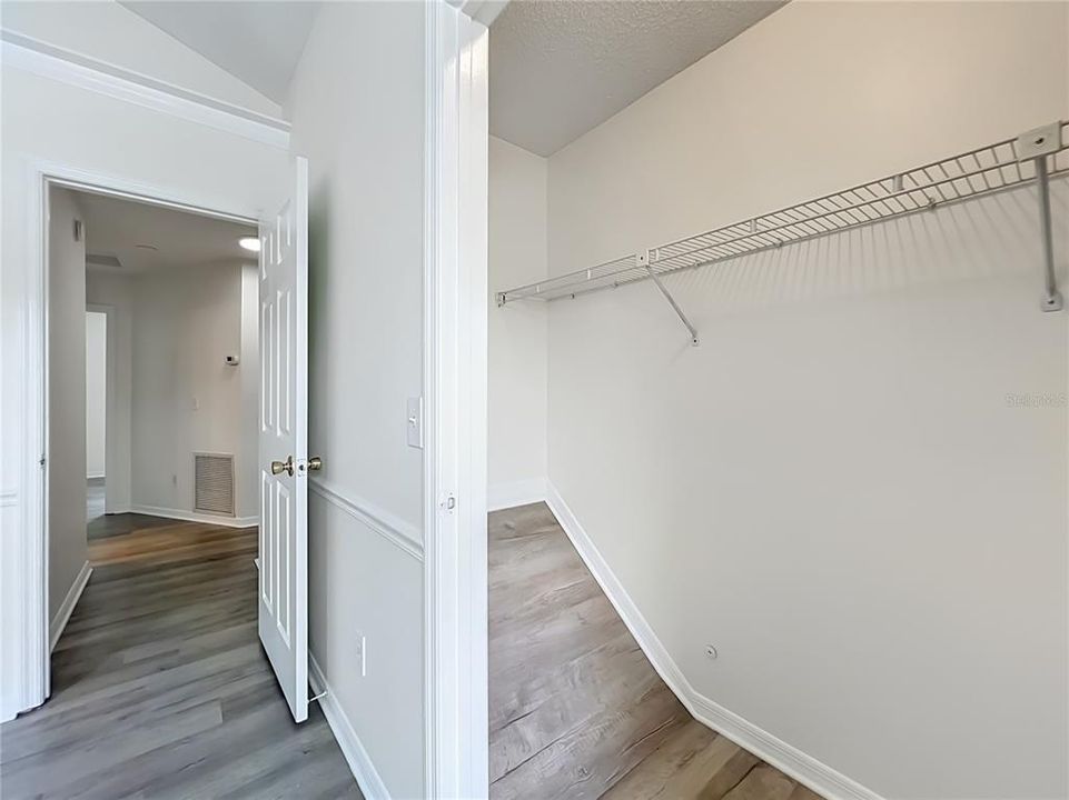 В аренду: $3,100 (4 спален, 2 ванн, 1640 Квадратных фут)
