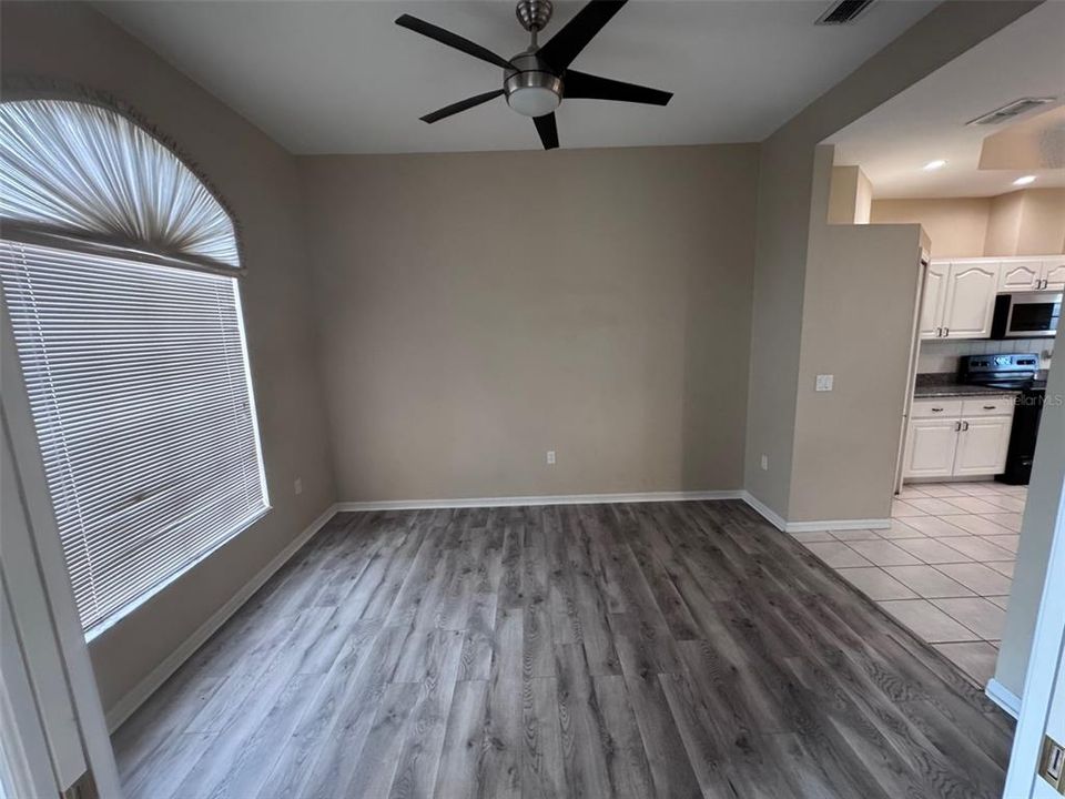 For Sale: $337,500 (4 beds, 2 baths, 2124 Square Feet)
