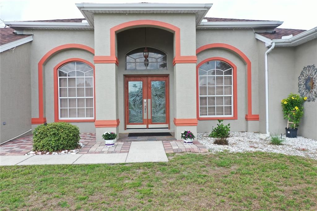 For Sale: $337,500 (4 beds, 2 baths, 2124 Square Feet)