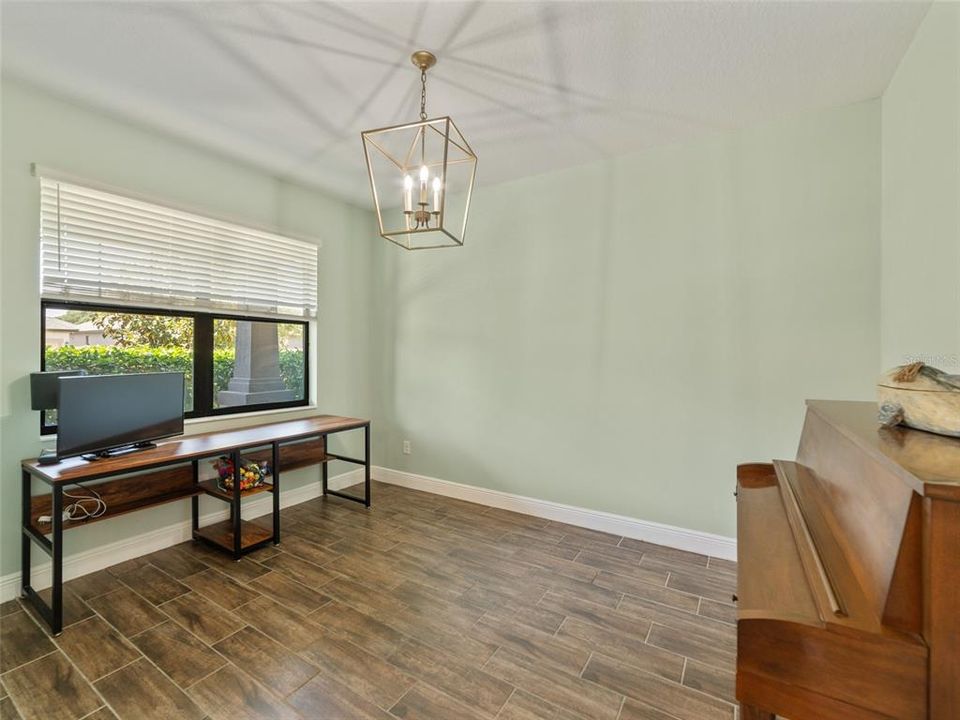 En Venta: $539,000 (4 camas, 3 baños, 2990 Pies cuadrados)