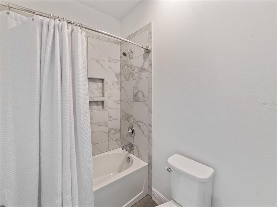En Venta: $539,000 (4 camas, 3 baños, 2990 Pies cuadrados)