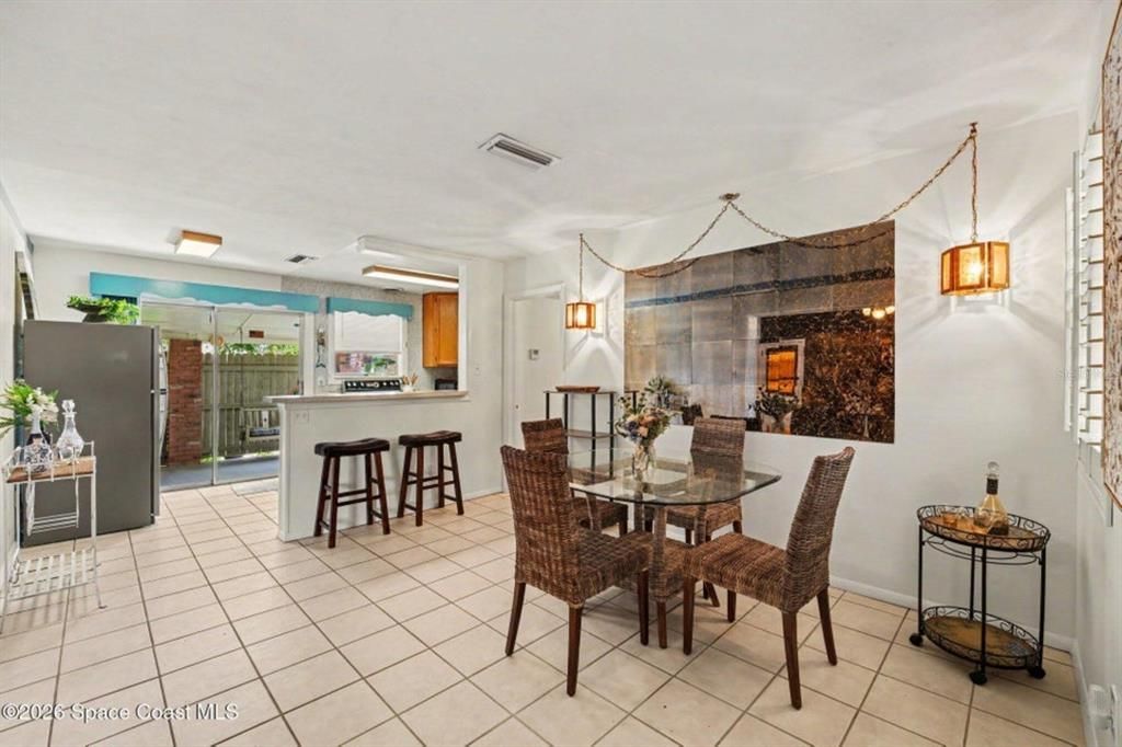 En Venta: $219,000 (2 camas, 1 baños, 1012 Pies cuadrados)