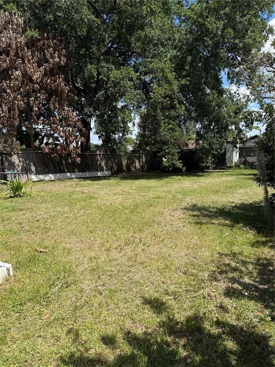 На продажу: $380,000 (4 спален, 2 ванн, 1620 Квадратных фут)