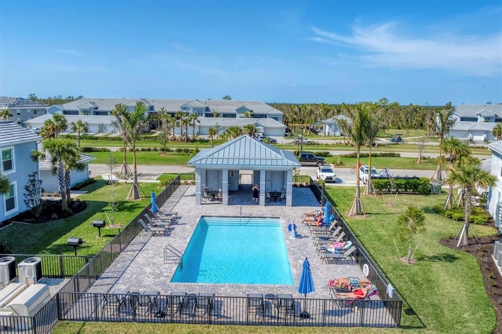 For Rent: $6,500 (2 beds, 2 baths, 1366 Square Feet)