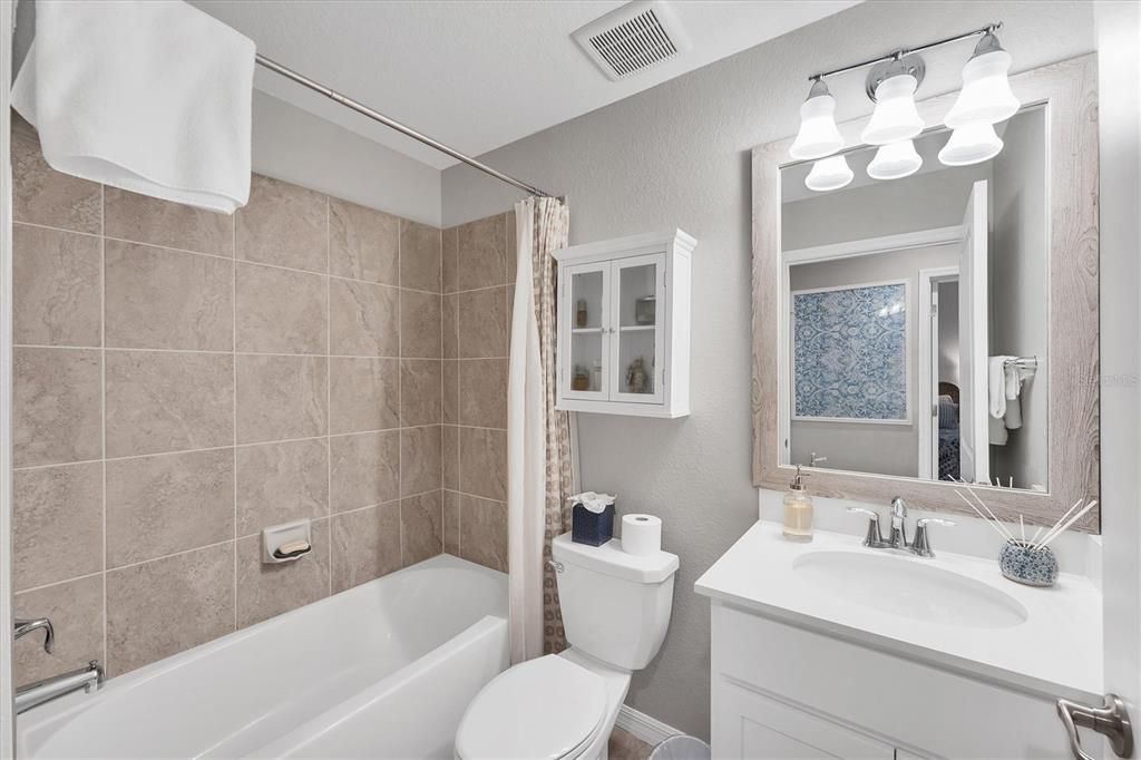 For Rent: $6,500 (2 beds, 2 baths, 1366 Square Feet)