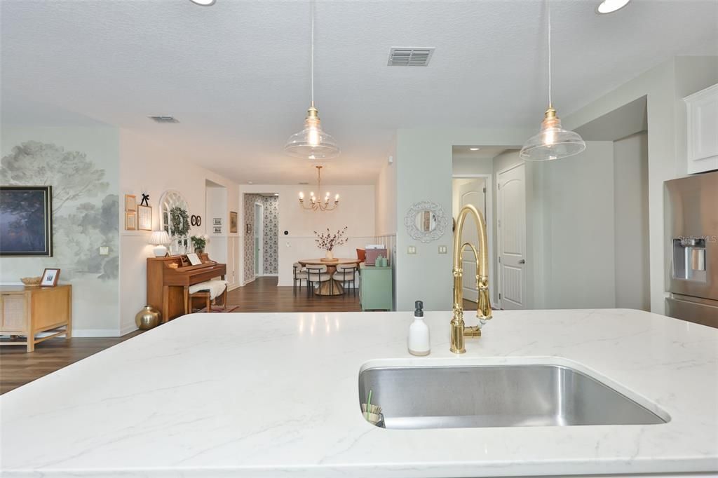 For Sale: $465,000 (3 beds, 2 baths, 2208 Square Feet)
