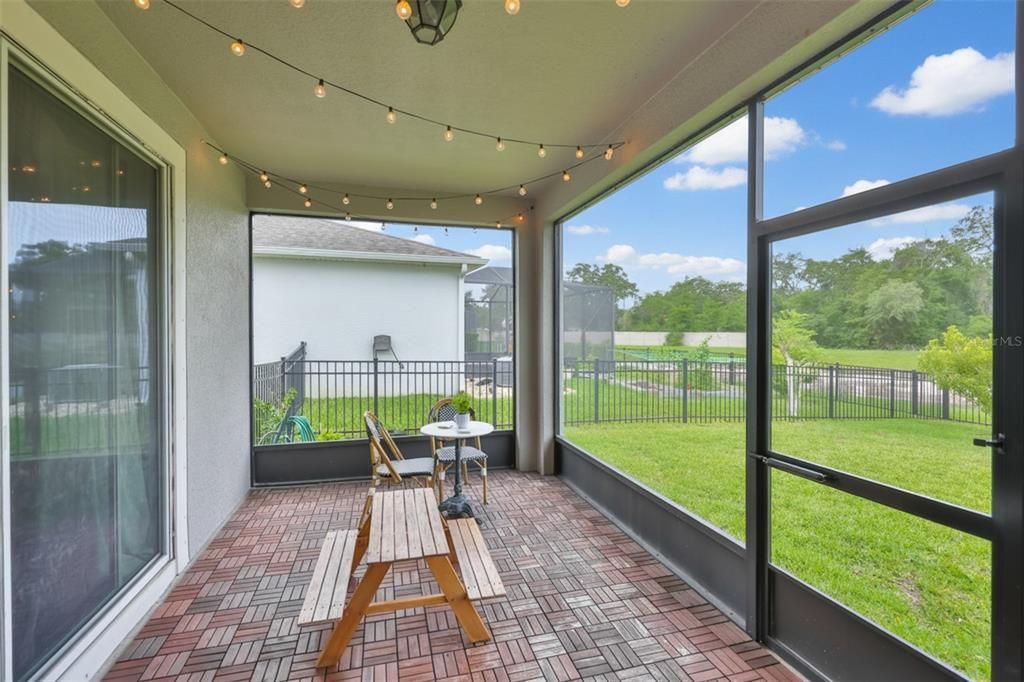For Sale: $465,000 (3 beds, 2 baths, 2208 Square Feet)