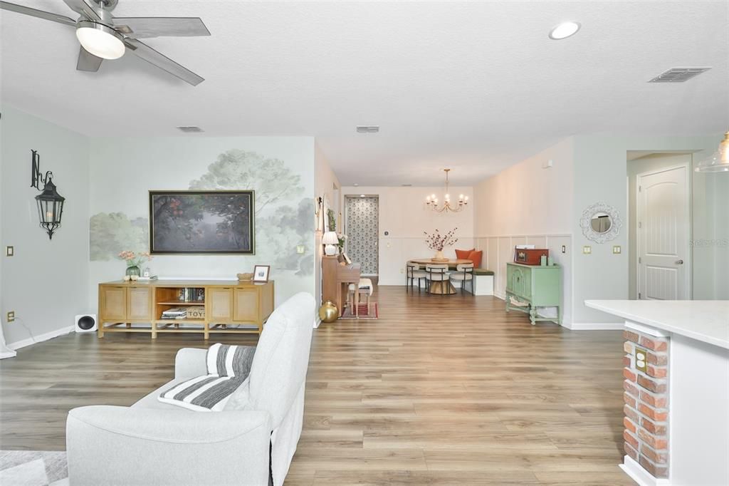 For Sale: $465,000 (3 beds, 2 baths, 2208 Square Feet)