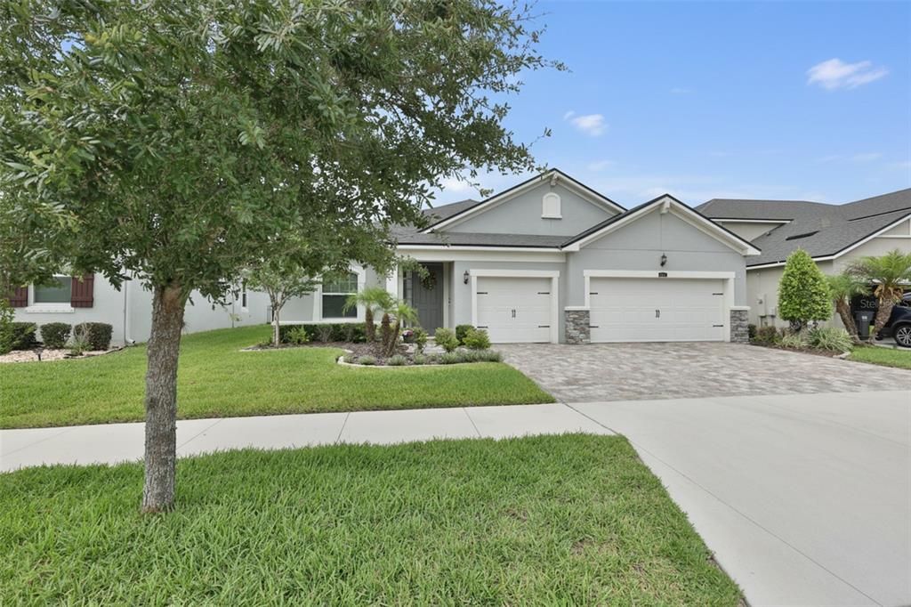 For Sale: $465,000 (3 beds, 2 baths, 2208 Square Feet)