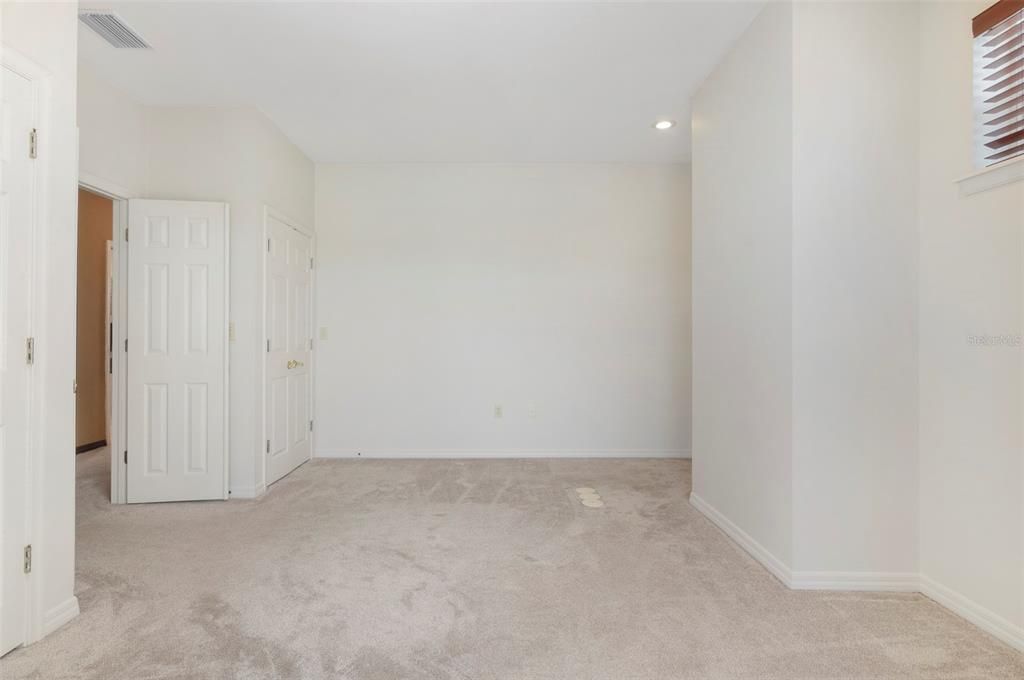 En Venta: $2,399,000 (3 camas, 3 baños, 2980 Pies cuadrados)