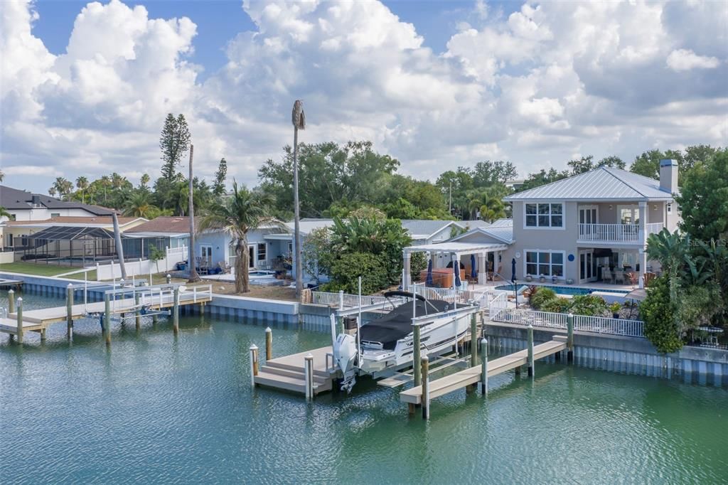 En Venta: $2,399,000 (3 camas, 3 baños, 2980 Pies cuadrados)