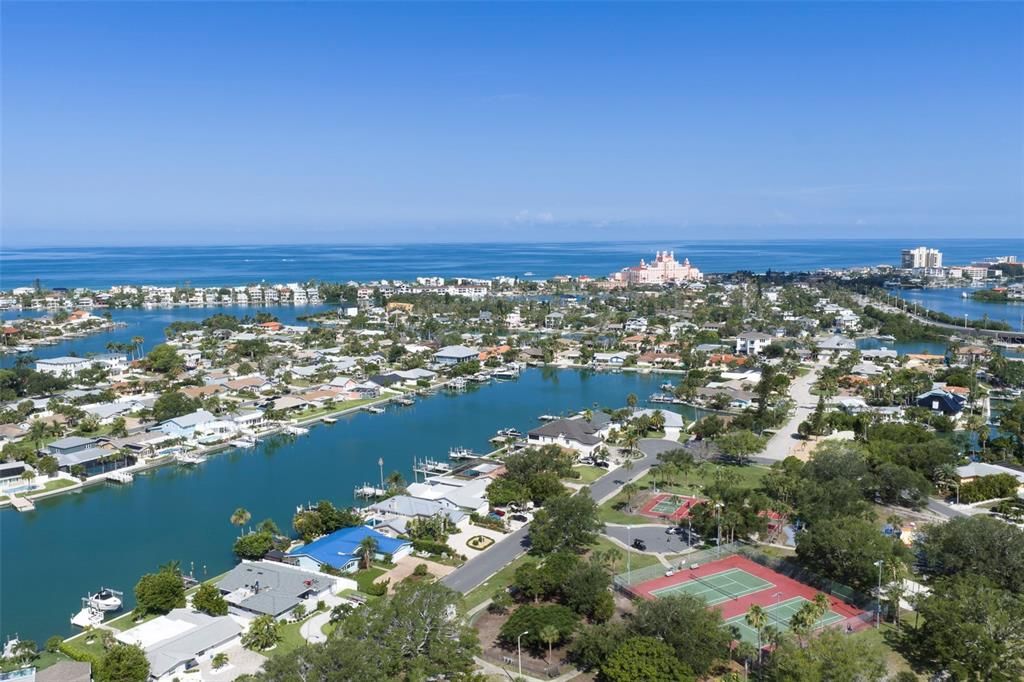 En Venta: $2,399,000 (3 camas, 3 baños, 2980 Pies cuadrados)