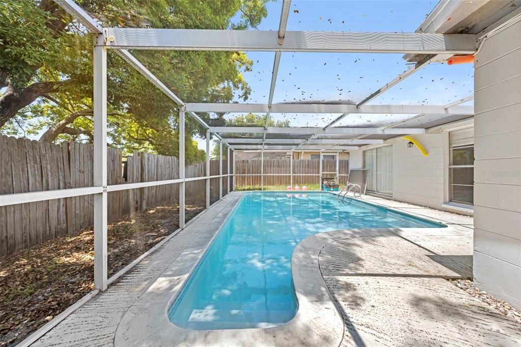 For Sale: $299,000 (3 beds, 2 baths, 1512 Square Feet)