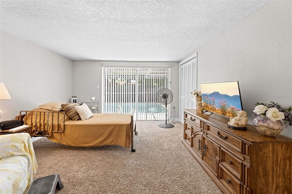 For Sale: $299,000 (3 beds, 2 baths, 1512 Square Feet)