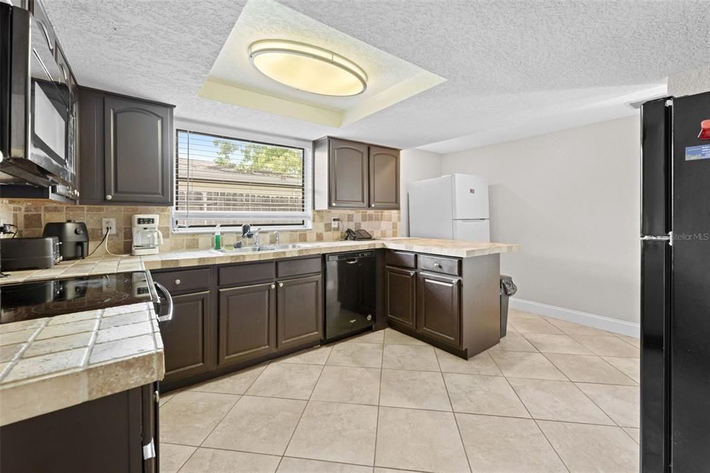 For Sale: $299,000 (3 beds, 2 baths, 1512 Square Feet)