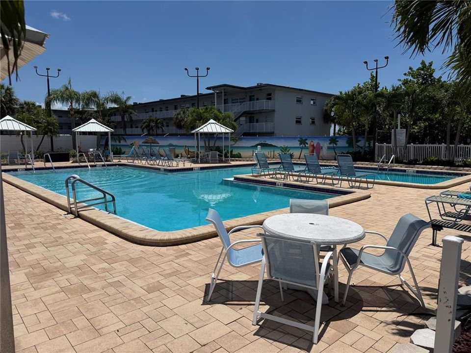 For Rent: $1,850 (1 beds, 1 baths, 815 Square Feet)