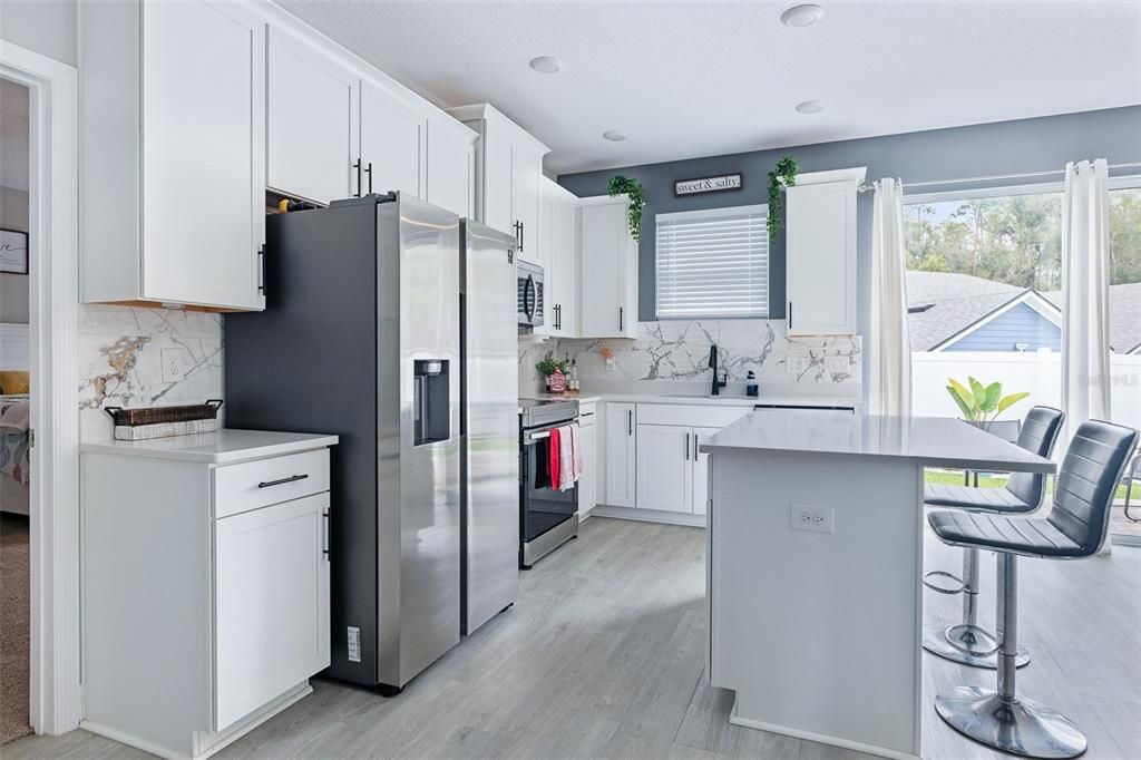 For Rent: $2,400 (4 beds, 2 baths, 1975 Square Feet)