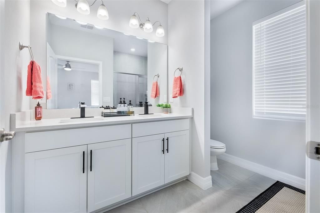 For Rent: $2,400 (4 beds, 2 baths, 1975 Square Feet)