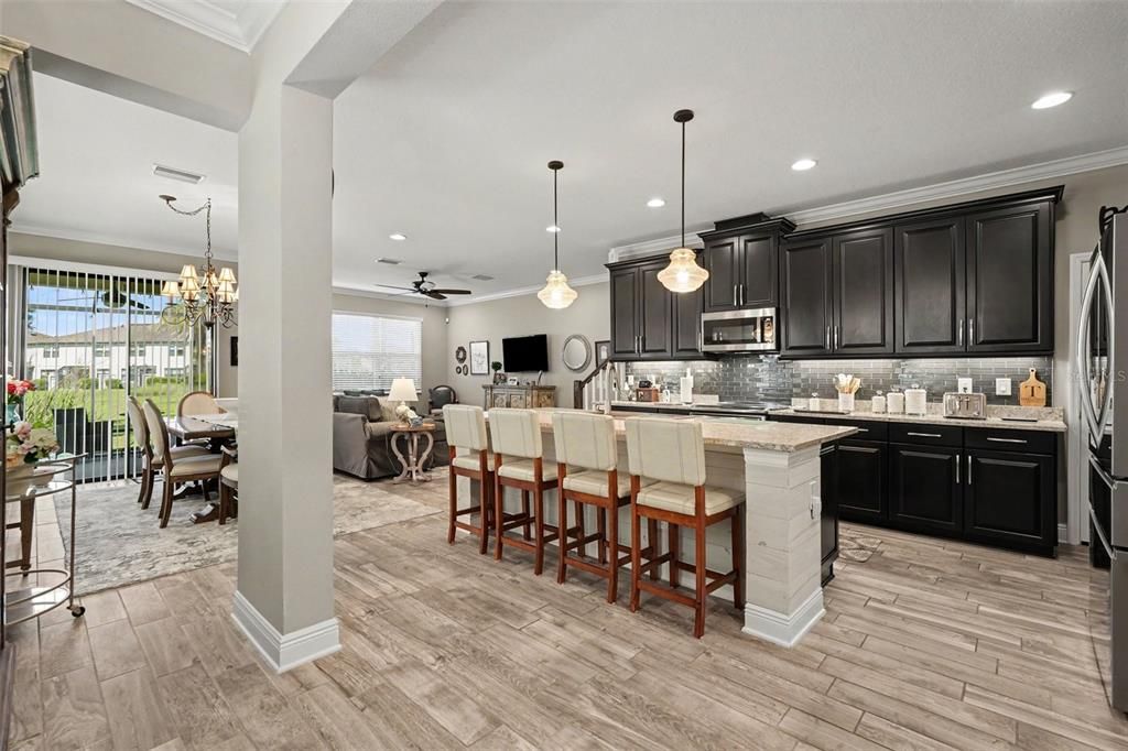 For Sale: $375,000 (3 beds, 2 baths, 2153 Square Feet)