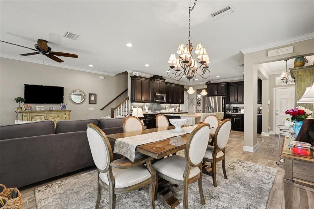 For Sale: $375,000 (3 beds, 2 baths, 2153 Square Feet)