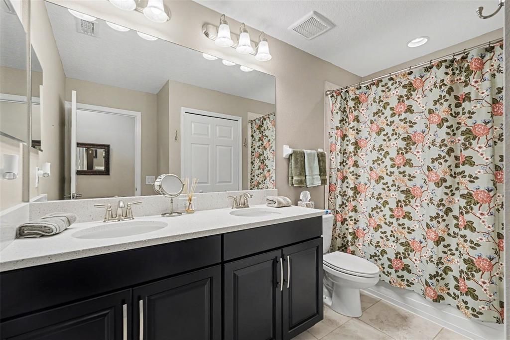 For Sale: $375,000 (3 beds, 2 baths, 2153 Square Feet)