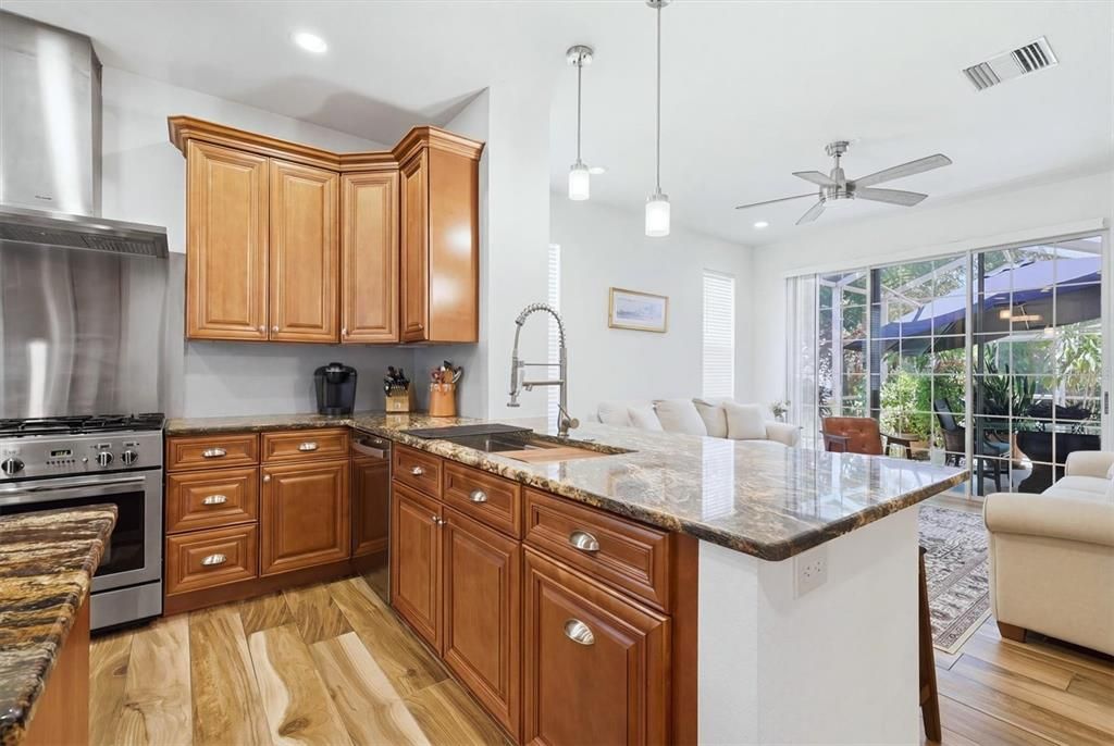 En Venta: $399,900 (3 camas, 2 baños, 1750 Pies cuadrados)