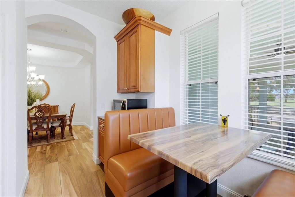 En Venta: $399,900 (3 camas, 2 baños, 1750 Pies cuadrados)