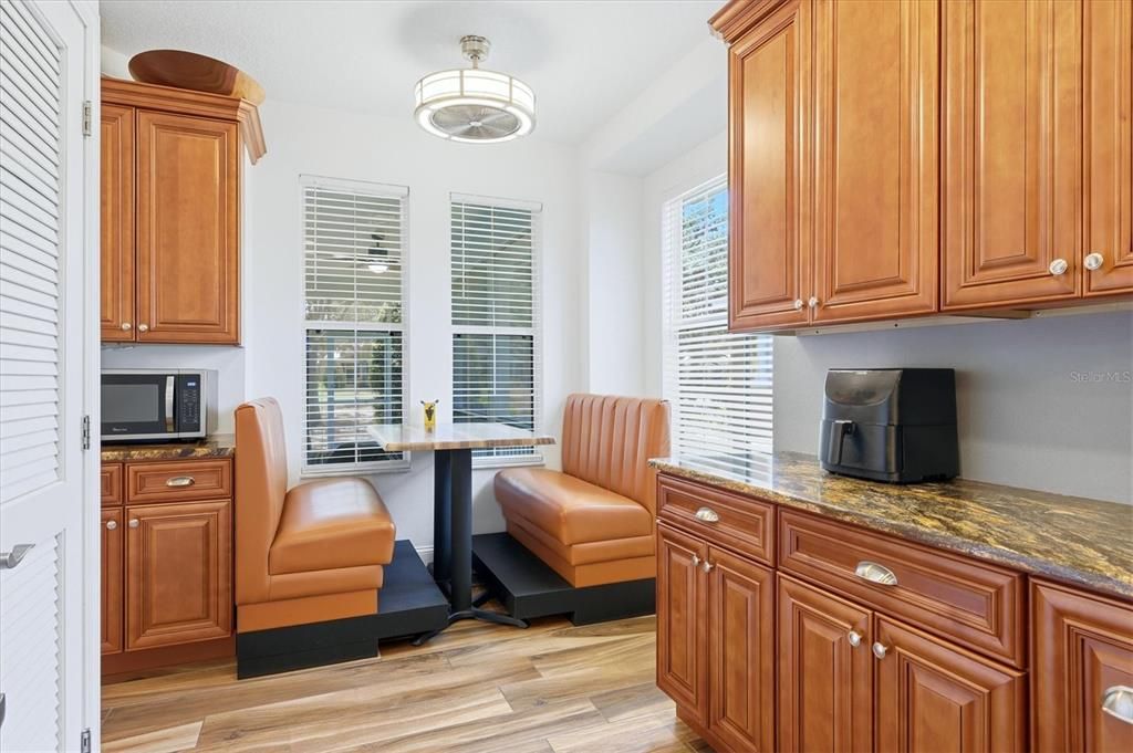 En Venta: $399,900 (3 camas, 2 baños, 1750 Pies cuadrados)