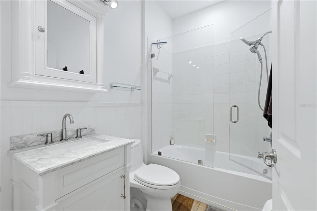 En Venta: $399,900 (3 camas, 2 baños, 1750 Pies cuadrados)
