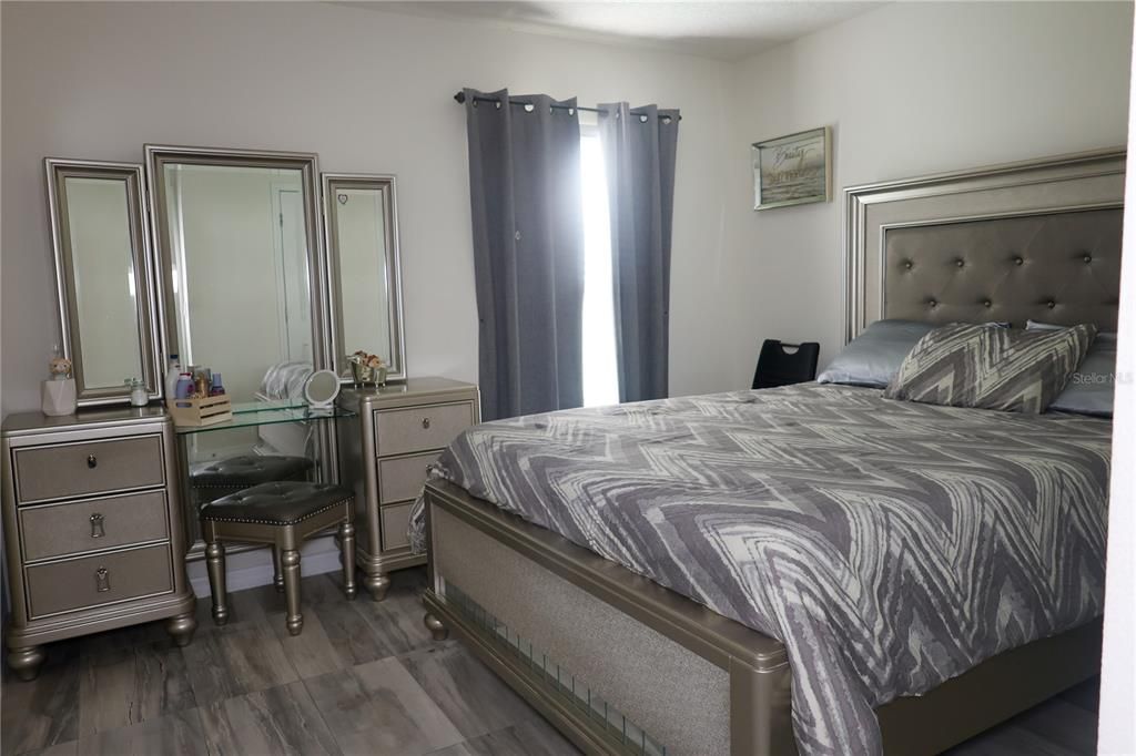 For Sale: $395,000 (5 beds, 3 baths, 2606 Square Feet)
