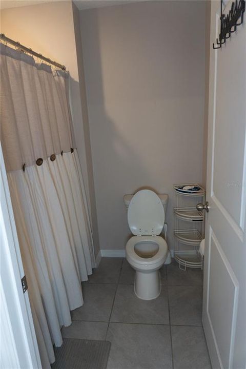 For Sale: $395,000 (5 beds, 3 baths, 2606 Square Feet)