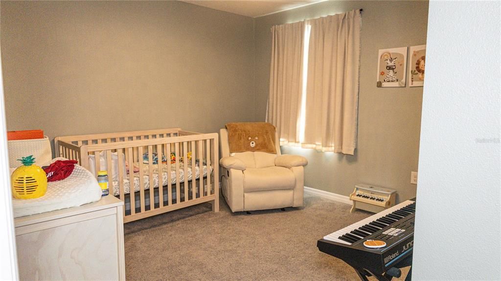 For Sale: $395,000 (5 beds, 3 baths, 2606 Square Feet)