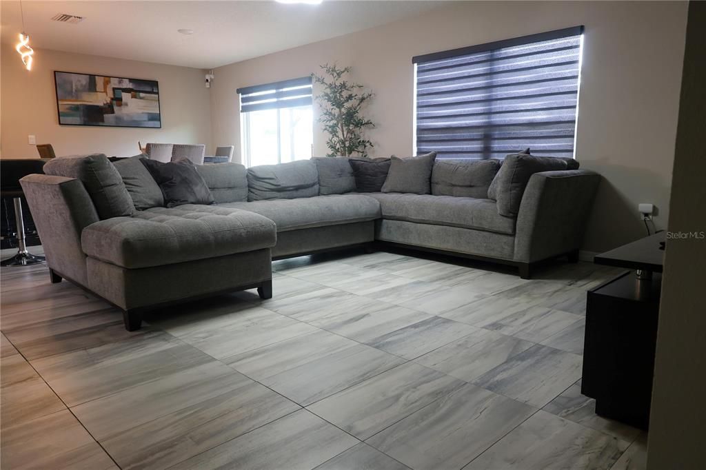 For Sale: $395,000 (5 beds, 3 baths, 2606 Square Feet)