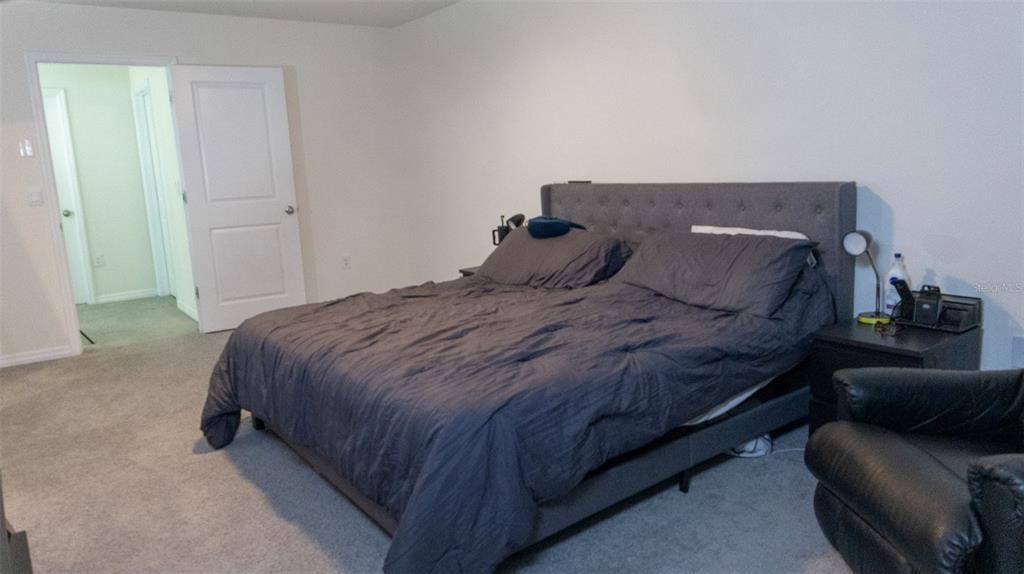 For Sale: $395,000 (5 beds, 3 baths, 2606 Square Feet)