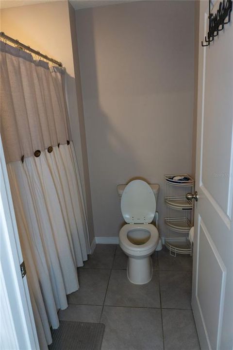 For Sale: $395,000 (5 beds, 3 baths, 2606 Square Feet)