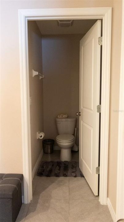 For Sale: $395,000 (5 beds, 3 baths, 2606 Square Feet)