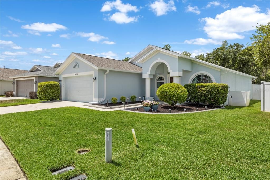 For Sale: $400,000 (3 beds, 2 baths, 1629 Square Feet)