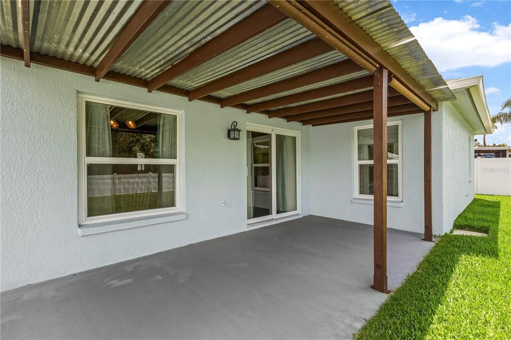 For Sale: $400,000 (3 beds, 2 baths, 1629 Square Feet)