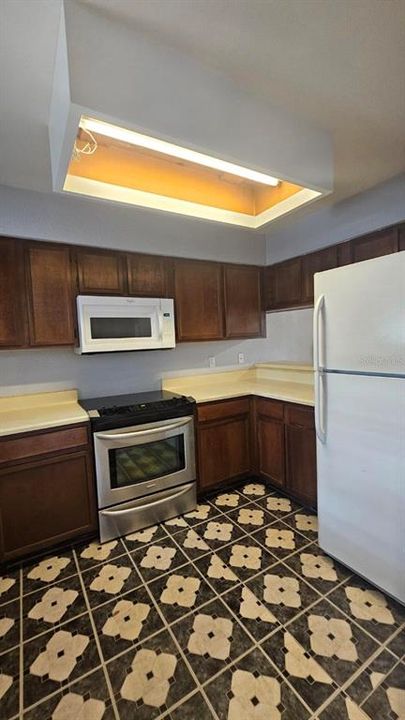 На продажу: $159,000 (1 спален, 1 ванн, 842 Квадратных фут)
