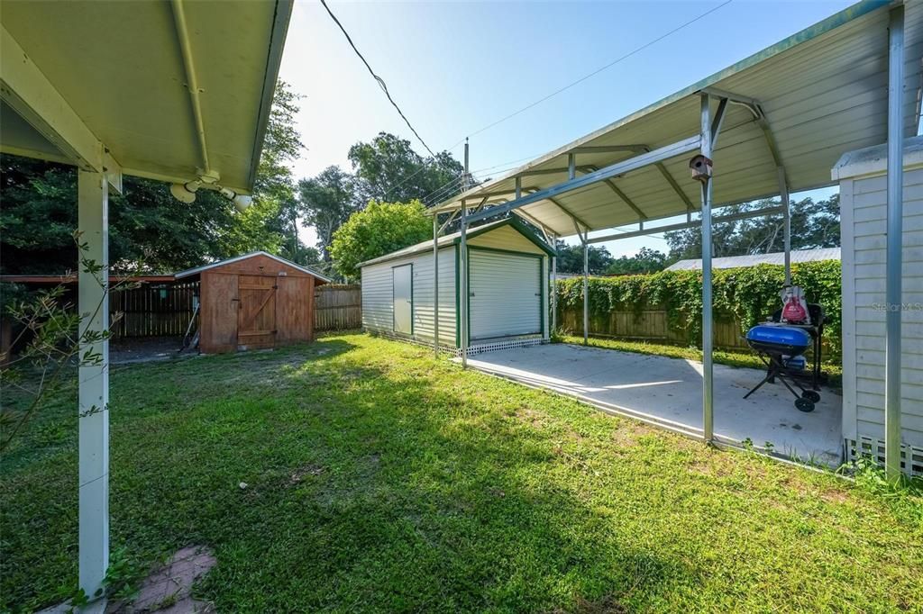 For Sale: $260,000 (3 beds, 1 baths, 1114 Square Feet)