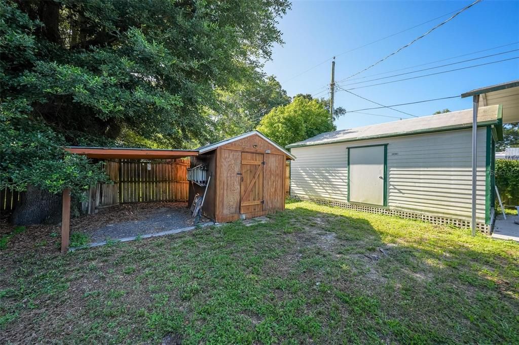 For Sale: $260,000 (3 beds, 1 baths, 1114 Square Feet)