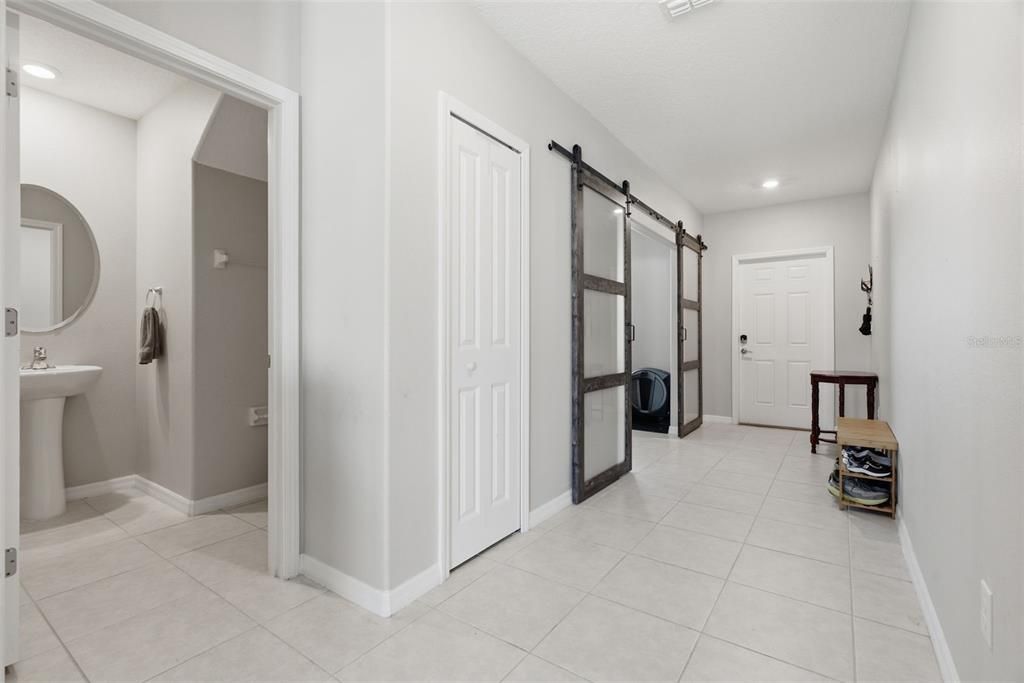 En Venta: $375,000 (4 camas, 2 baños, 2633 Pies cuadrados)